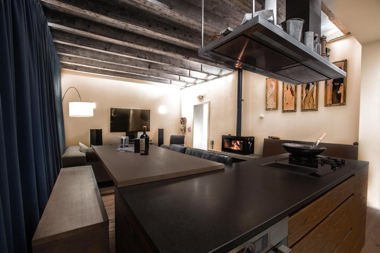 Contemporary Apartment With Fireplace & Terrace Banská Bystrica Exteriér fotografie