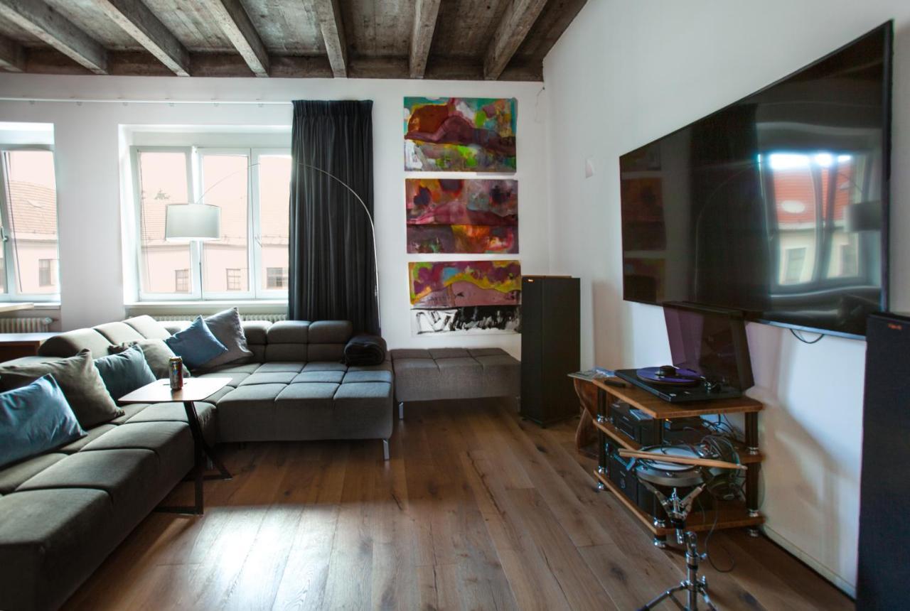 Contemporary Apartment With Fireplace & Terrace Banská Bystrica Exteriér fotografie